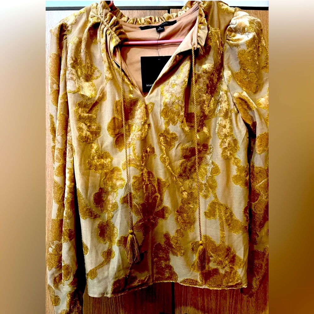 NWT Marc New York Andrew Marc Gold Flocked Tassel Tie Blouse M